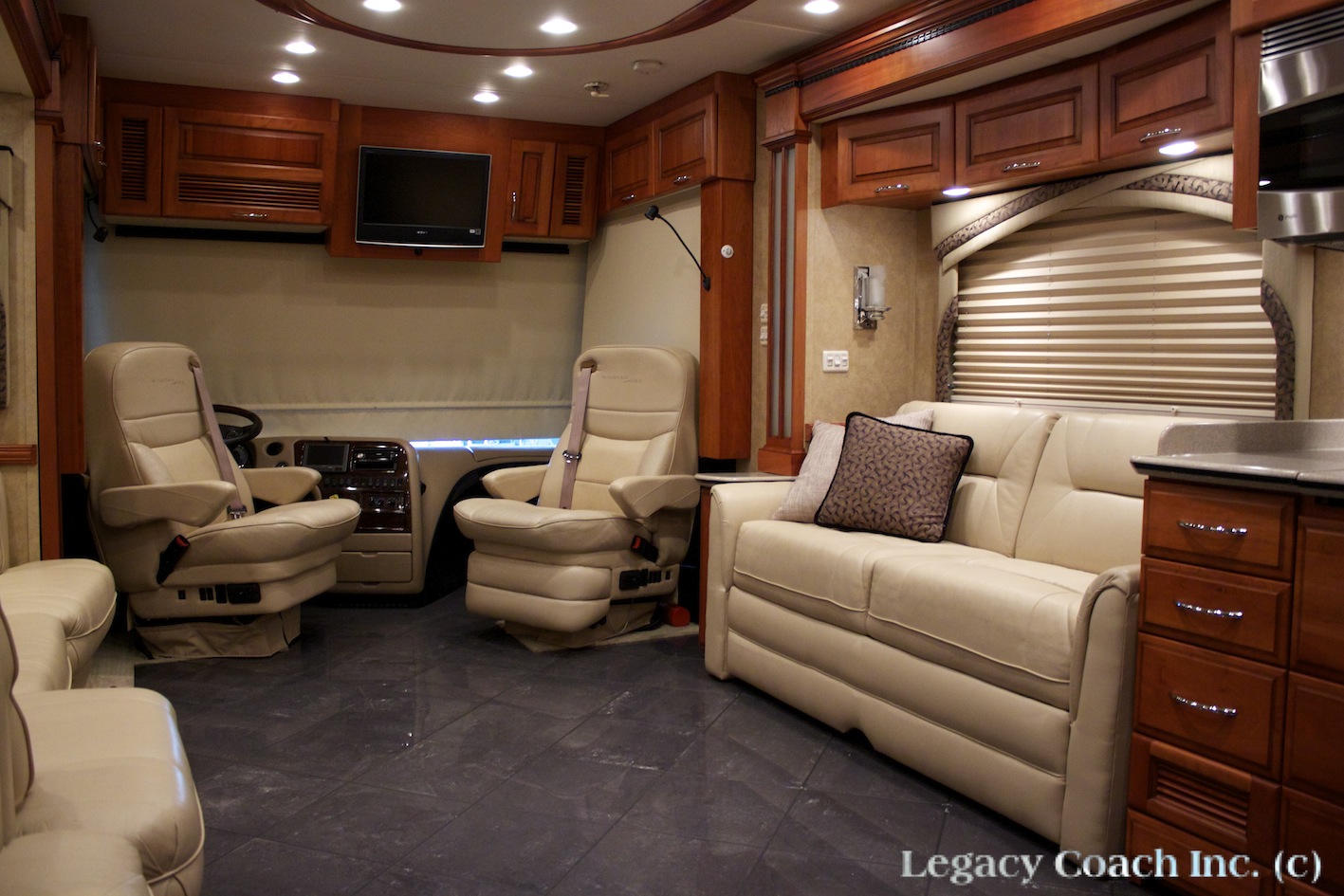 Newmar Mountain Aire 4528 2007 | Legacy Coach | Rockwall Texas