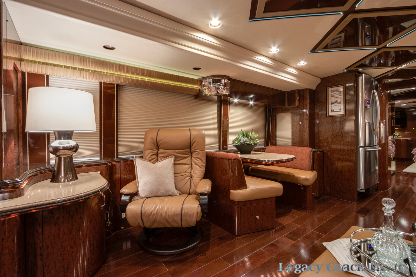 2008 Prevost Marathon H3 45 Triple Slide 2 6 19 | Legacy Coach ...