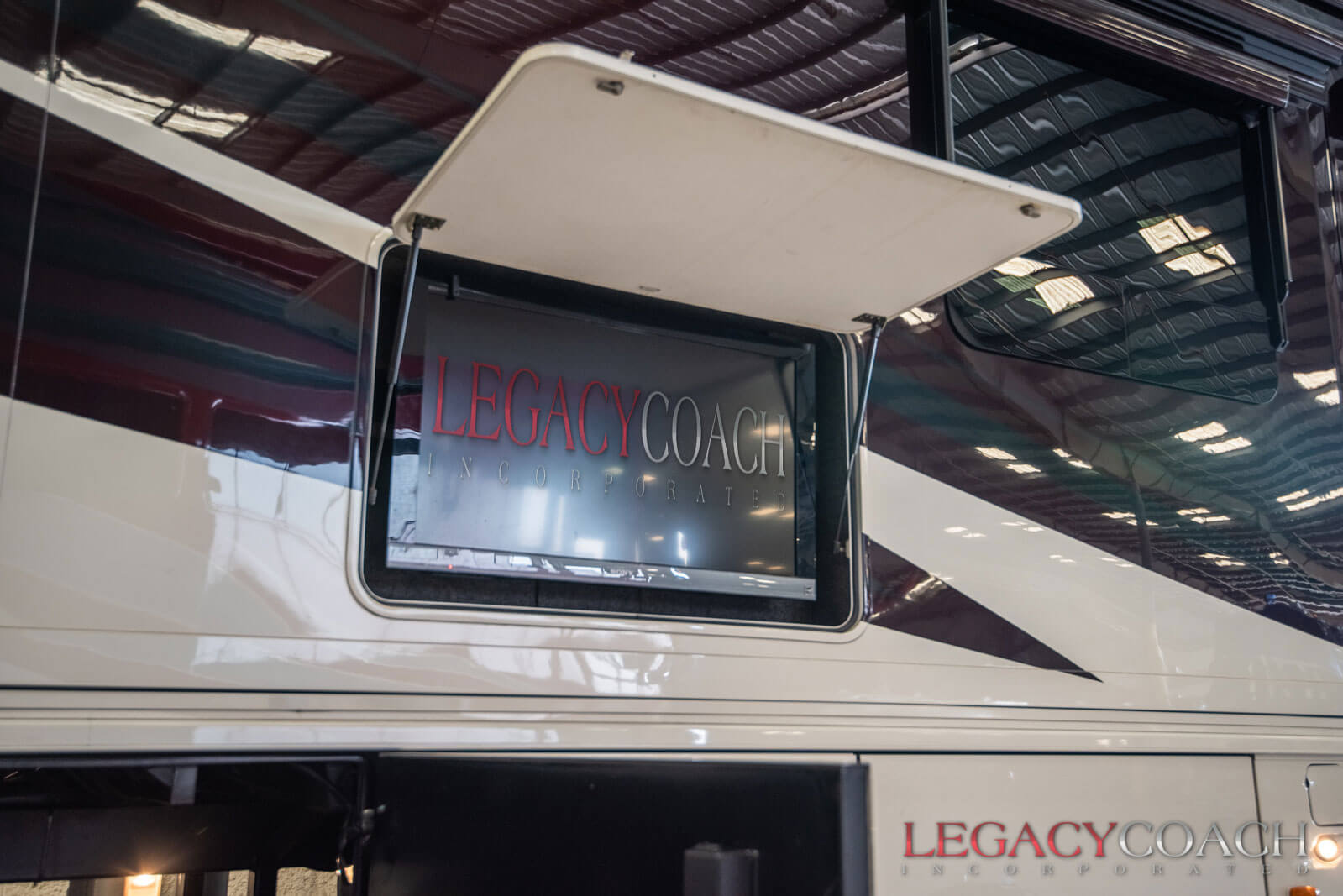 2012 Newmar King Aire 4584 Triple Slide 08172021 | Legacy Coach ...