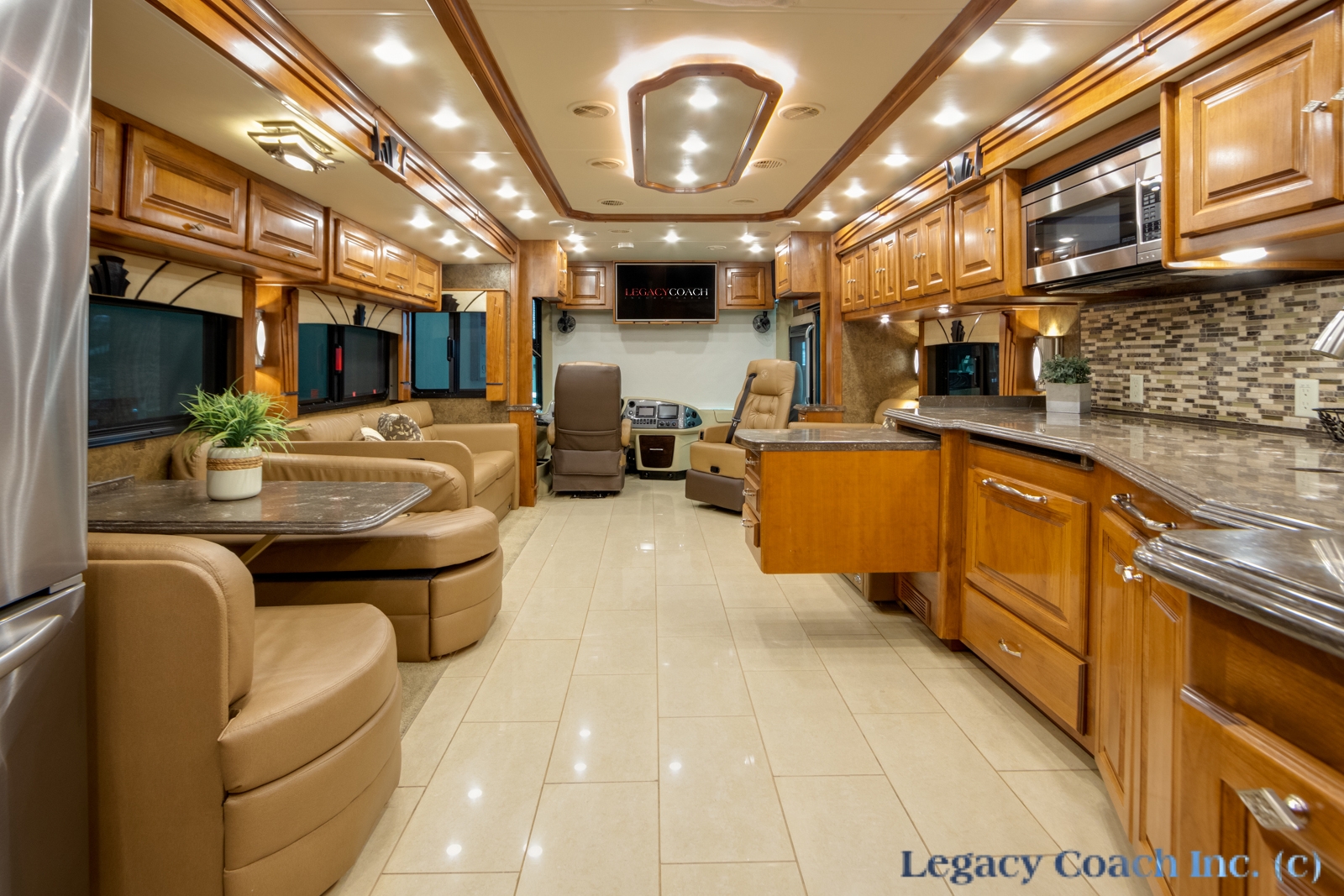 2015 Tiffin Phaeton 40qkh Quad Slide Bunk Coach | Legacy 